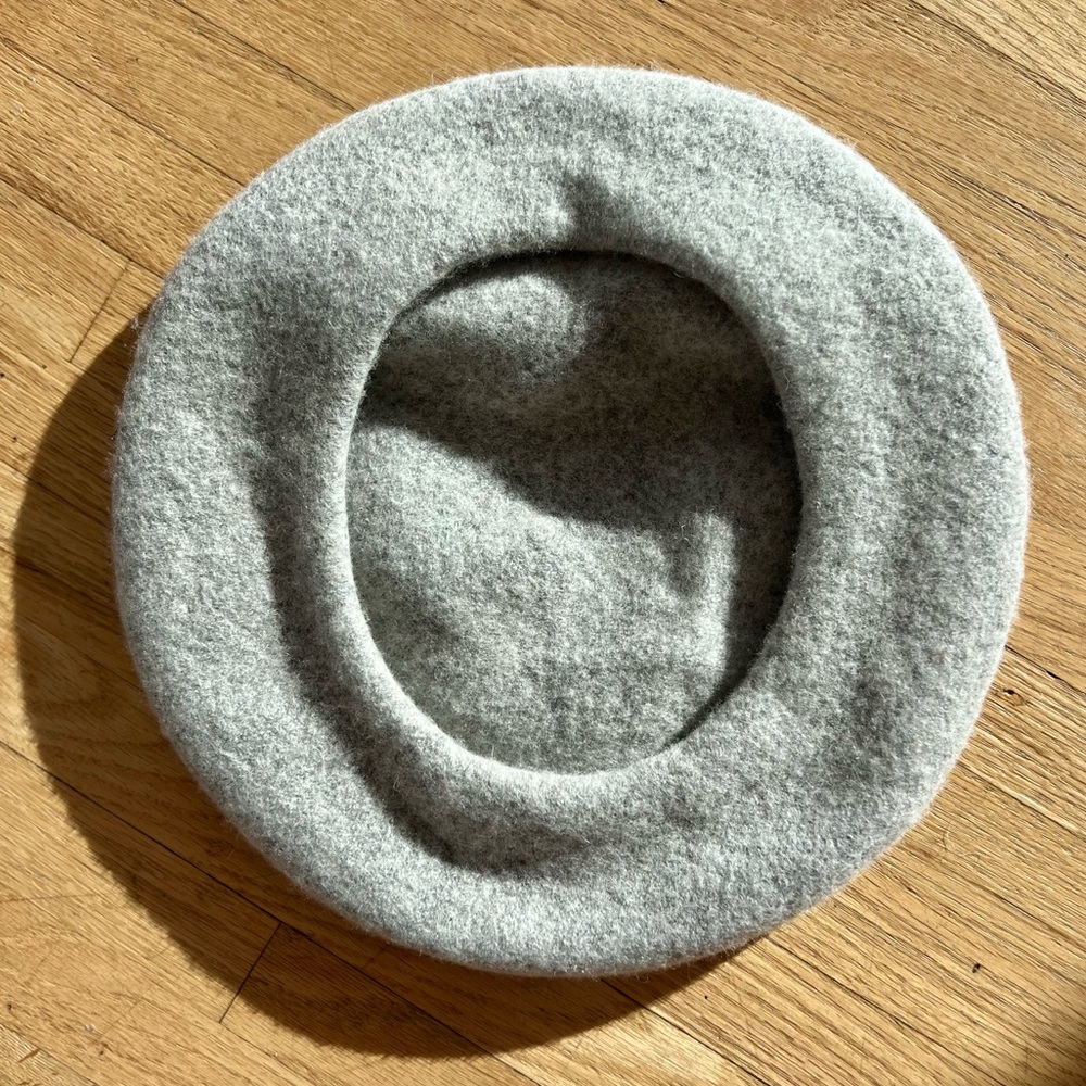 Felt Cat Ear Beret - Picture 3 of 3